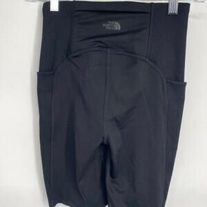 The North Face Shorts Women's XS Black Dune HIgh Rise Workout Active Running